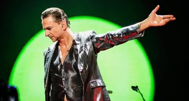 Вокаліста Depeche Mode госпіталізували у Мінську 