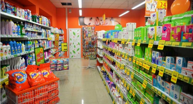 В Киеве могут закрыть все «российские» магазины