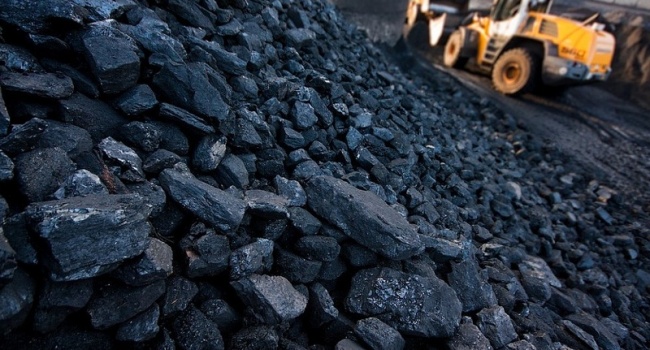 Росія активно вивозить вугілля з Донбасу