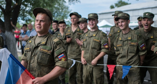 Стали известны подробности прибытия в Беларусь российских военных