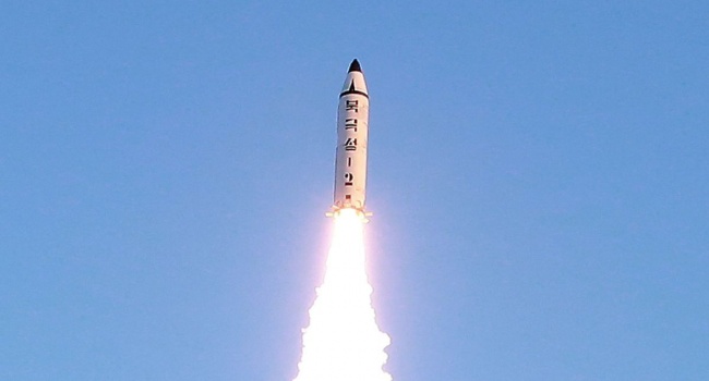 Північна Корея черговий раз провела випробування ракети