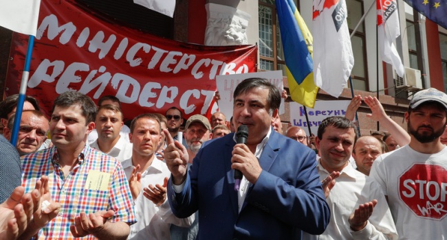 Блогер: Украина – это президентский рейтинг Саакашвили два года тому назад и проклятия грузинского реформатора уже сегодня