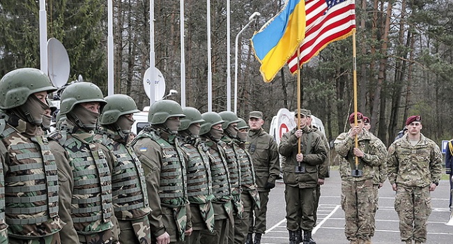Олег Пономарь: скоро в Києві війська НАТО пройдуть урочистим маршем, а ми продовжуємо боятися, що Путін щось затіває