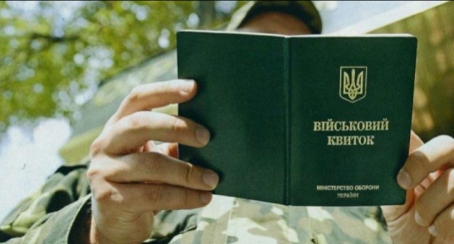 Казанський про черговий скандал: у нас гібридні воєнкоми на гібридній війні
