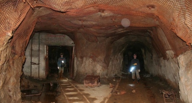 Шахтеры урановых шахт Украины начали забастовку