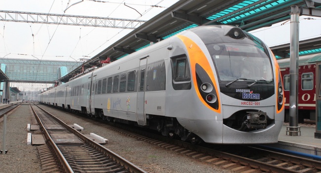 Поезд из Украины до польского Холма меняет маршрут следования