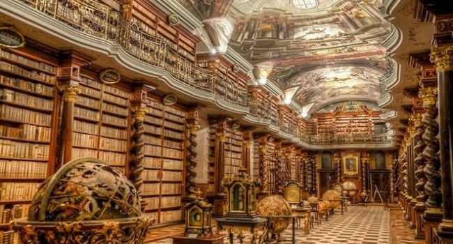 В Интернете появились снимки самой красивой библиотеки в мире
