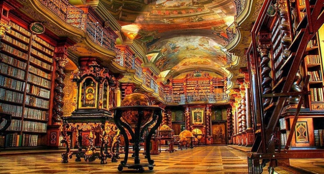 В Интернете появились снимки самой красивой библиотеки в мире