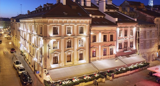 Правоохранители прибыли в отель Львова, в котором находится Саакашвили 