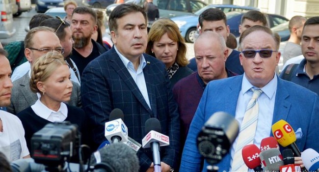 Муждабаев: политиков надо постоянно дрессировать, держать в тонусе, чтоб не было перформансов Саакашвили