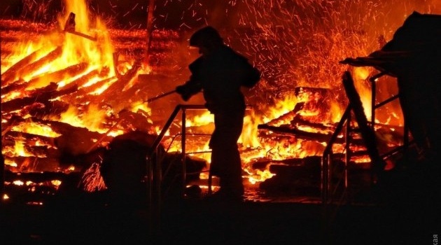 В Одессе в детском лагере «Виктория» произошел пожар 