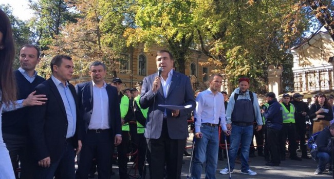Политолог: задача Саакашвили – хорошо шатнуть ситуацию в стране, а там уже дестаблизацией воспользуются другие популисты