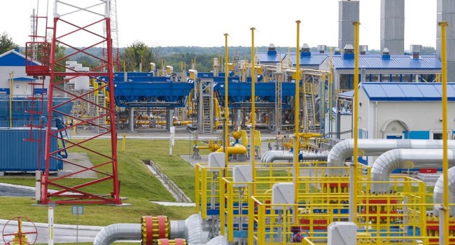 Украина импортировала газ на сумму два миллиарда долларов