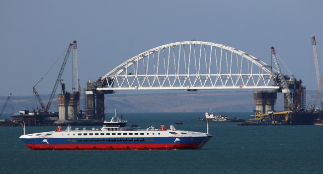 Россия снова перекрывает доступ судам в Керченском проливе
