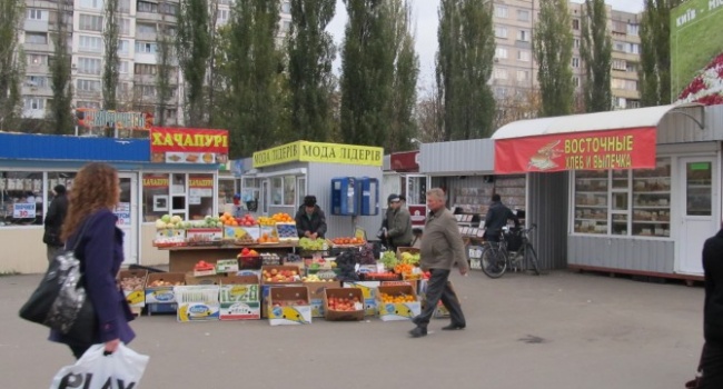 В киевских МАФах полностью запретили продажу алкоголя