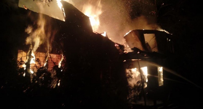 Пожар в Одессе: полностью сгорел корпус санатория