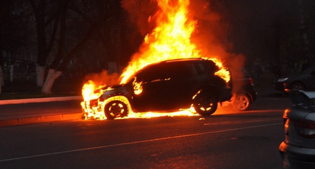 За ночь в Одессе сгорело почти 20 автомобилей