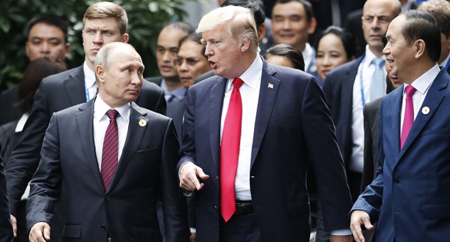 СМИ разместили «семейные» фото Путина и Трампа