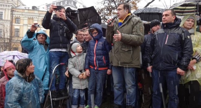 Романенко: предлагаю Саакашвили объявить народный импичмент уже сегодня и разойтись по теплым квартирам