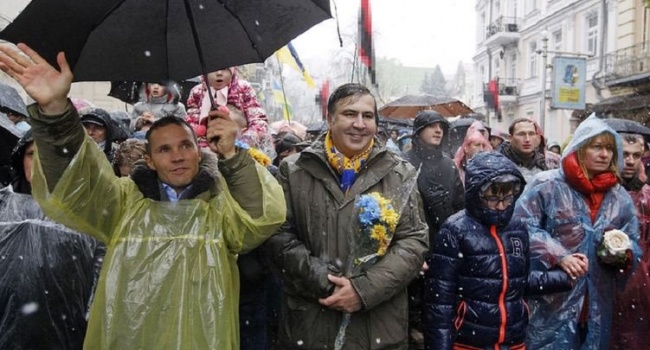 Саакашвили уже начал собирать коалицию в Раде, пока аж из трех нардепов, они же претенденты на министерские портфели