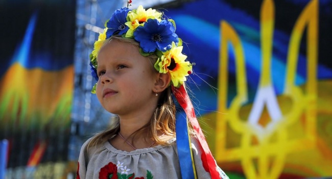 Опрос: подавляющее число украинцев признает Голодомор геноцидом народа