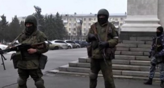 В Луганске идет подготовка к вооруженному противостоянию с Донецком 