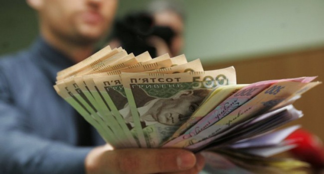 Казанский рассказал, почему официальный и реальный доход в Украине разнится в десятки раз