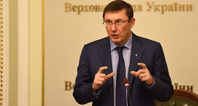 Луценко о попытке задержания Саакашвили: «СБУ по закону должна была открыть огонь на поражение» Луценко о попытке задержания Саакашвили: «СБУ по закону должна была открыть огонь на поражение»