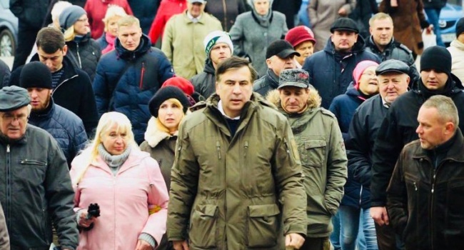«Смертельный урон» от Саакашвили: «Если хорошо сработаем, встретим Новый год без Порошенко» «Смертельный урон» от Саакашвили: «Если хорошо сработаем, встретим Новый год без Порошенко»