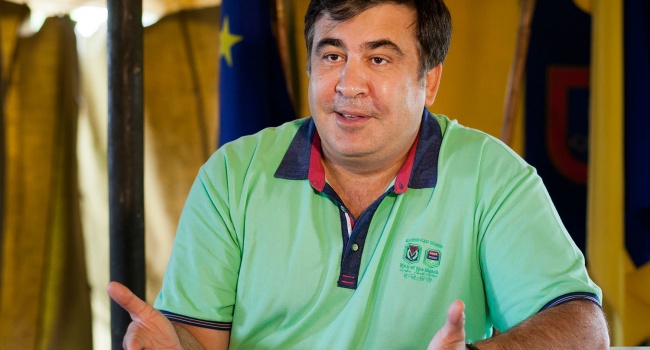 Политолог: пока непонятно, зачем Саакашвили добивается капитуляции Украины, ведь сам он ни при каком раскладе не будет у власти