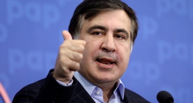 Никакого браслета: Саакашвили отпустили на поруки депутатов