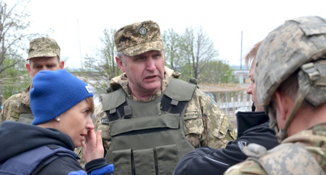 Боевики «ДНР» выдворили мирных жителей Майского и Гладосово из своих домов, - СЦКК