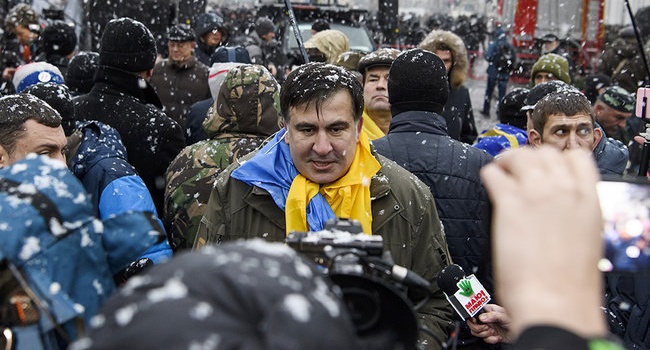 Саакашвили и компания сделали все, чтобы убедить общественность в безальтернативности Порошенко, – эксперт