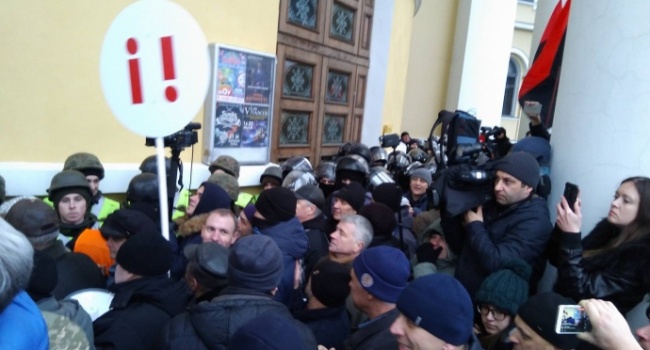 Обнародовано видео, где Саакашвили призывает идти в Октябрьский дворец