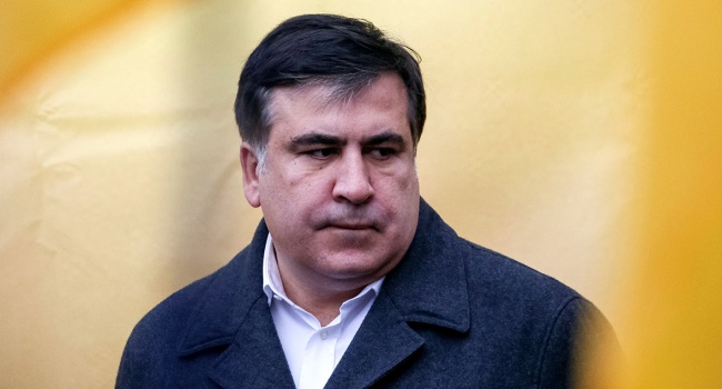 У Порошенко показали письмо от Саакашвили: «я допускаю много ошибок…»