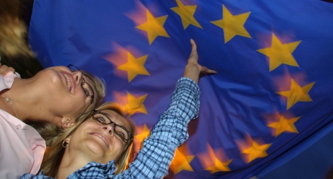 Безвиз Украина - ЕС: Еврокомиссия выдвинула новые требования