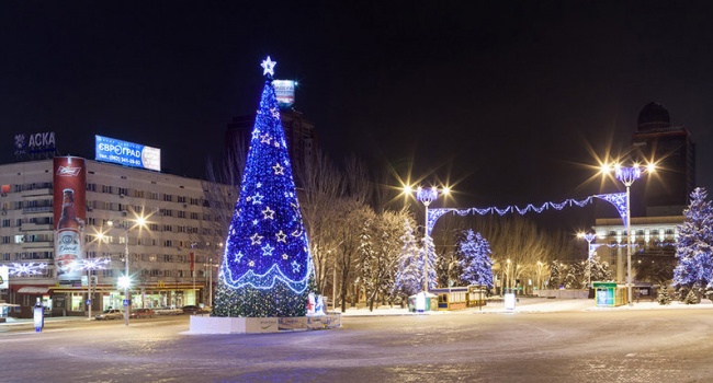 Жители Донецка и Луганска рассказали, как готовятся к Новому году
