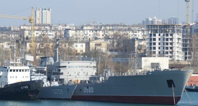 В Госдуме уверены, что Украина, в расчете на США, откажется от военной техники из Крыма В Госдуме уверены, что Украина, в расчете на США, откажется от военной техники из Крыма