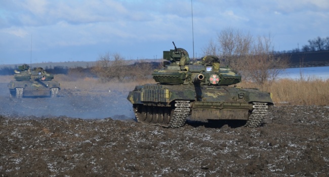 ВСУ провели танковые испытания в районе зоны АТО, - МО