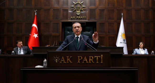 Партия Эрдогана имеет большие шансы в пятый раз подряд сформировать парламентское большинство