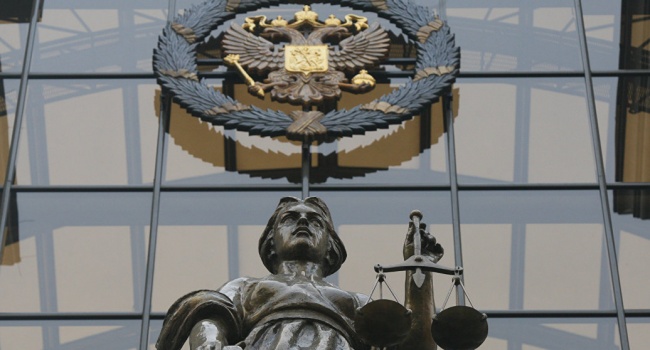 Верховный суд РФ завтра рассмотрит вопрос – на каком основании гражданин РФ Путин до сих пор занимает пост президента РФ