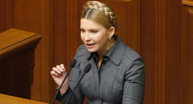 Тимошенко повинна понести політичну відповідальність за угоду з Путіним від 2009 року, – Нусс