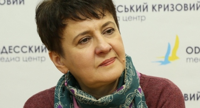 Известную украинскую писательницу оскорбили за сравнение Майдана со Сталинградом 