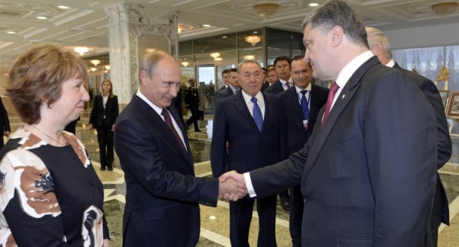 «Ничего не было», - в РФ прокомментировали личные встречи Путина и Порошенко