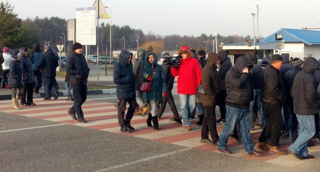 Из-за таможенных ограничений протестующие хотят полностью перекрыть границу с Польшей 