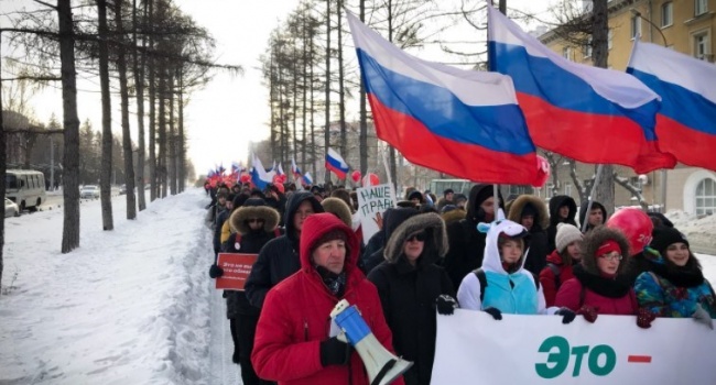 «Это не выборы»: Россию всколыхнула волна массовых протестов против президентских выборов