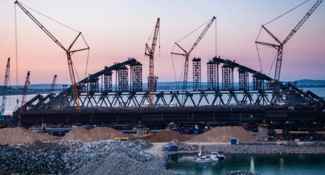 Оккупационные власти Крыма рассказали о «достижениях» строительства Керченского моста 