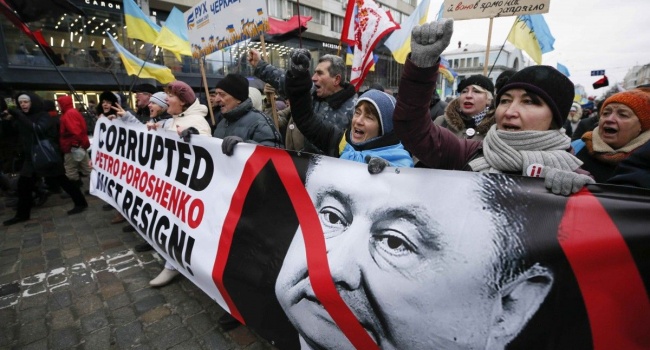 Бывшие сторонники Симоненко и «стабильности» Януковича искренне ненавидят Порошенко, – блогер