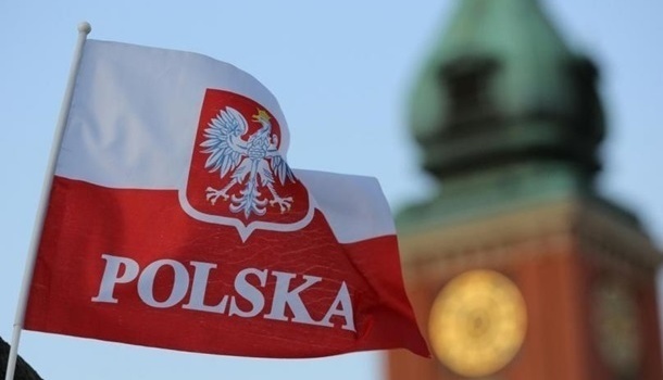 После принятия "антибандеровского закона" в Польше решили бороться с фашизмом 