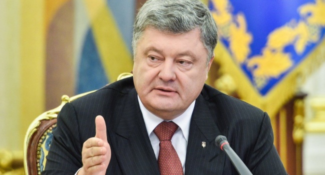Порошенко рассказал о самом сильном оружии Украины 